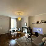 Apartment Beautiful - Hypercentre Marketplace