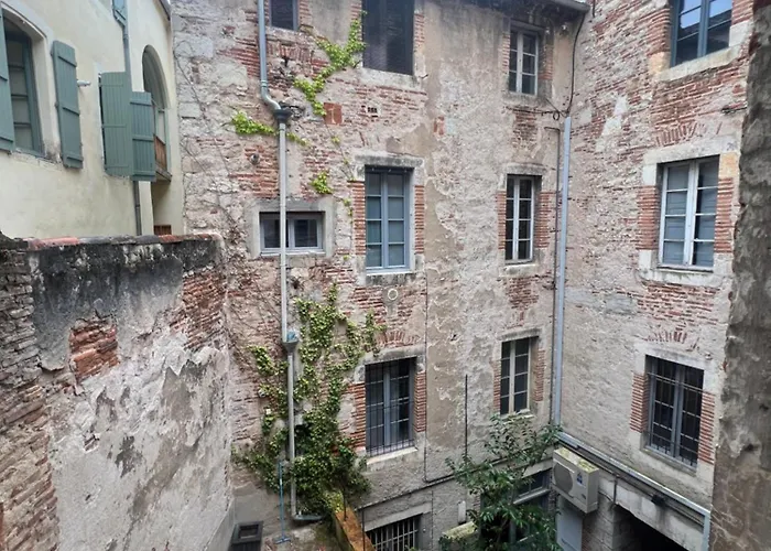 Beautiful - Hypercentre Marketplace