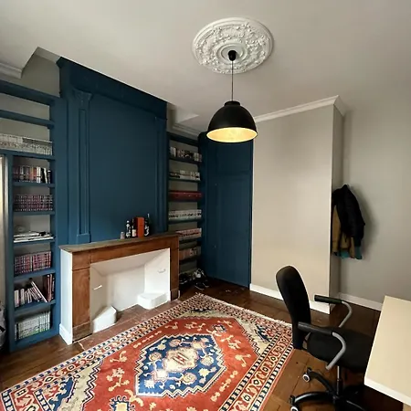 Beautiful - Hypercentre Marketplace Apartment