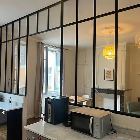 Apartment Beautiful - Hypercentre Marketplace *